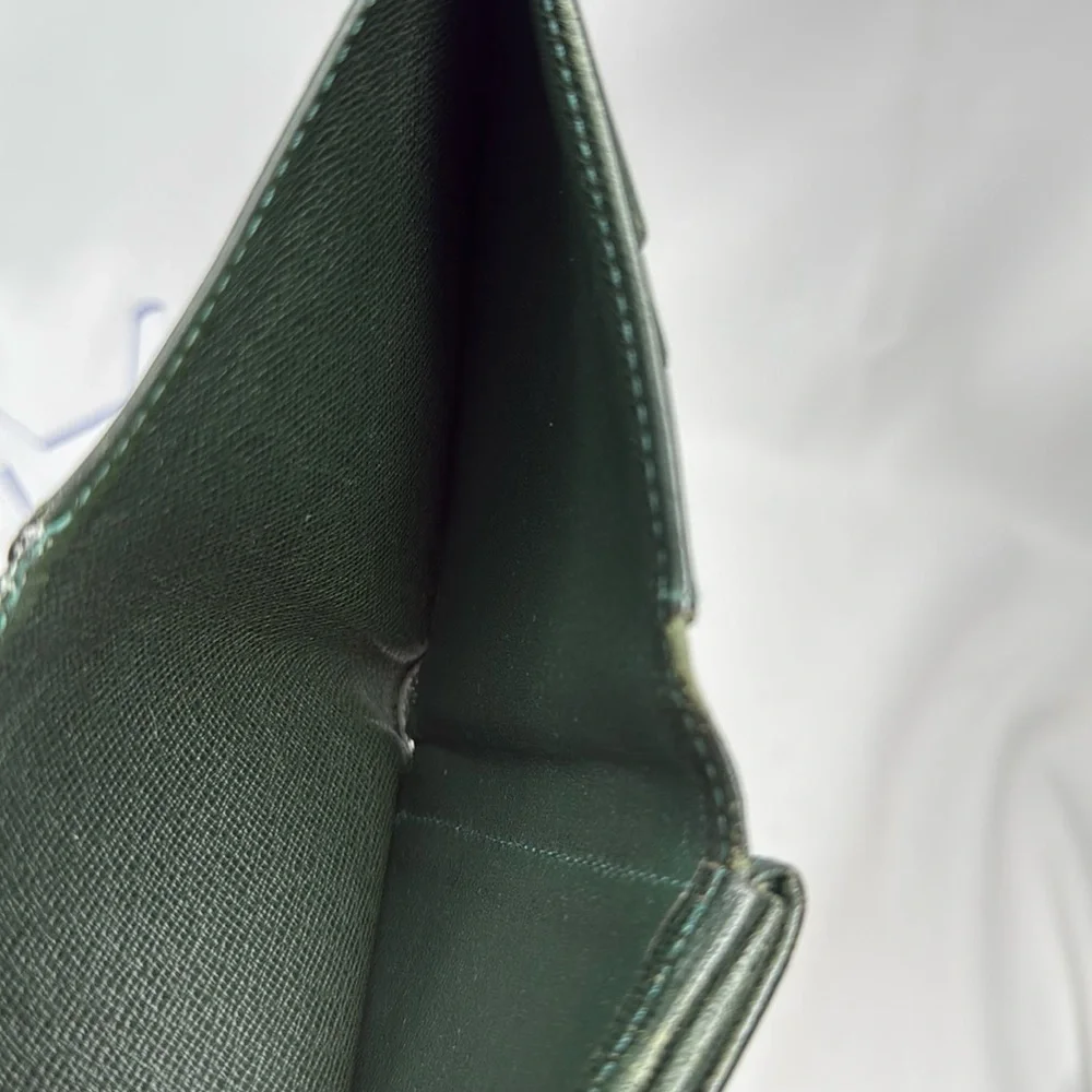 Louis Vuitton Green Taiga Leather Bi-Fold Wallet | Men’s | Pre-Owned |